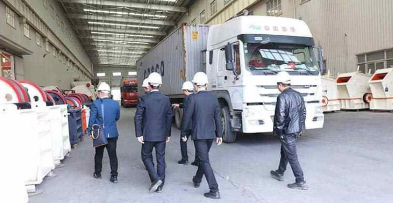 MSW Stone Crusher Welcomes Russian Mining Equipment Client